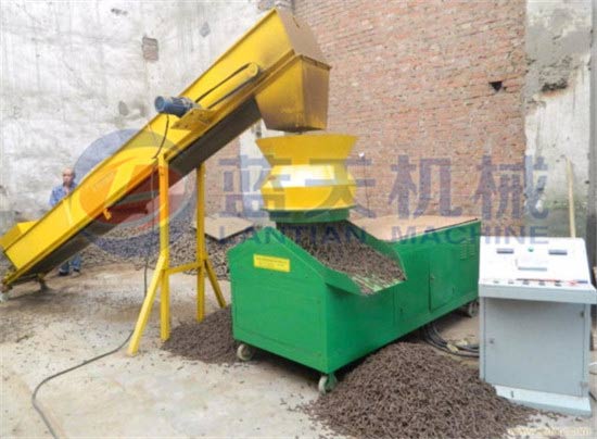 Edible fungi bag briquette machine