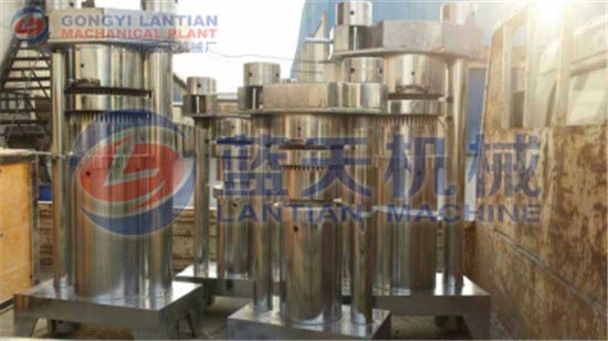 Sesame oil machine