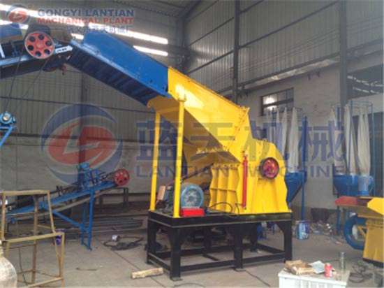 Color steel tile crusher